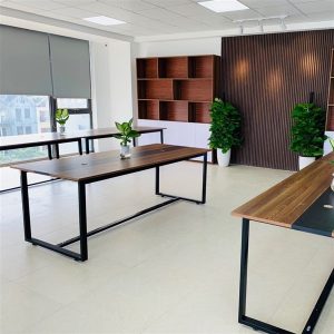 Bàn họp chân sắt dài 2m rộng 1m - BHMV04