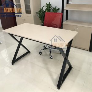 Bàn làm việc chân sắt chữ X - BLVMV01