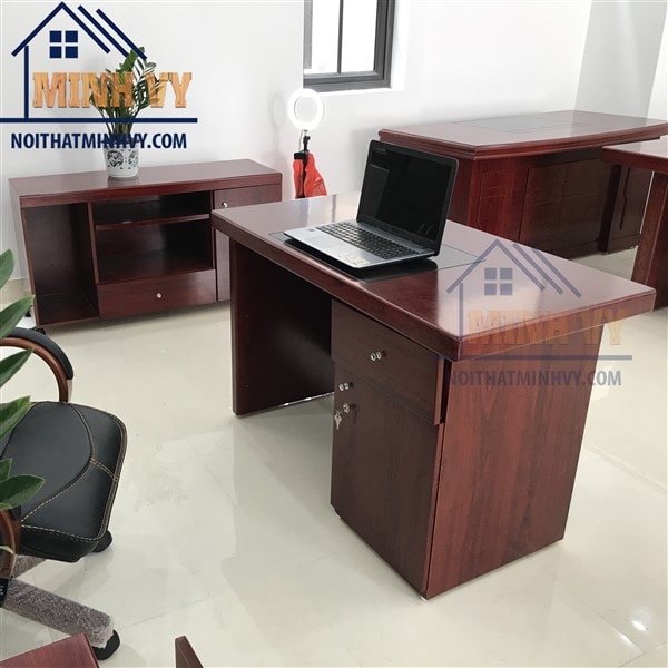 Bàn trưởng phòng 1m2 có hộc - BGDMV03
