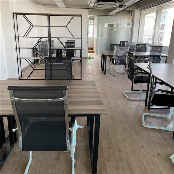 Địa chỉ: Bàn ghế văn phòng 24 Quang Trung, Trần Hưng Đạo, Hoàn Kiếm, Hà Nội